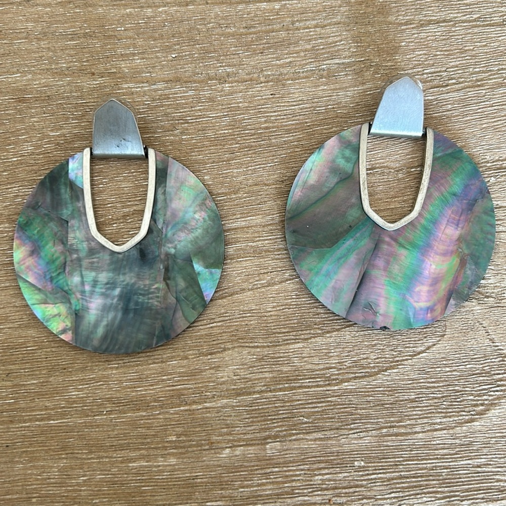 Kendra scott statement earrings